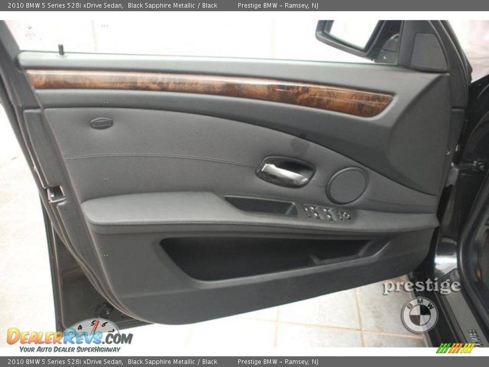 2010 BMW 5 Series 528i xDrive Sedan Black Sapphire Metallic / Black Photo #11