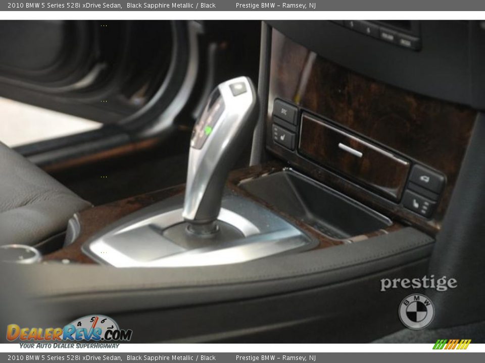 2010 BMW 5 Series 528i xDrive Sedan Black Sapphire Metallic / Black Photo #15