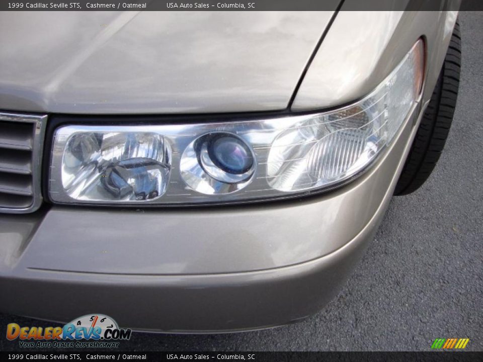 1999 Cadillac Seville STS Cashmere / Oatmeal Photo #10