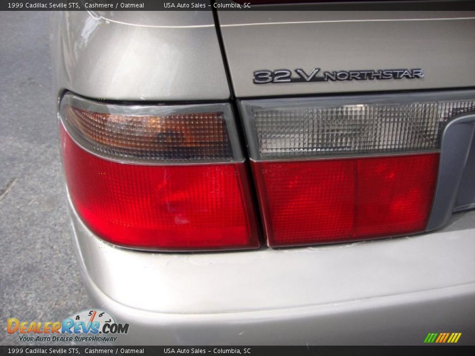1999 Cadillac Seville STS Cashmere / Oatmeal Photo #13