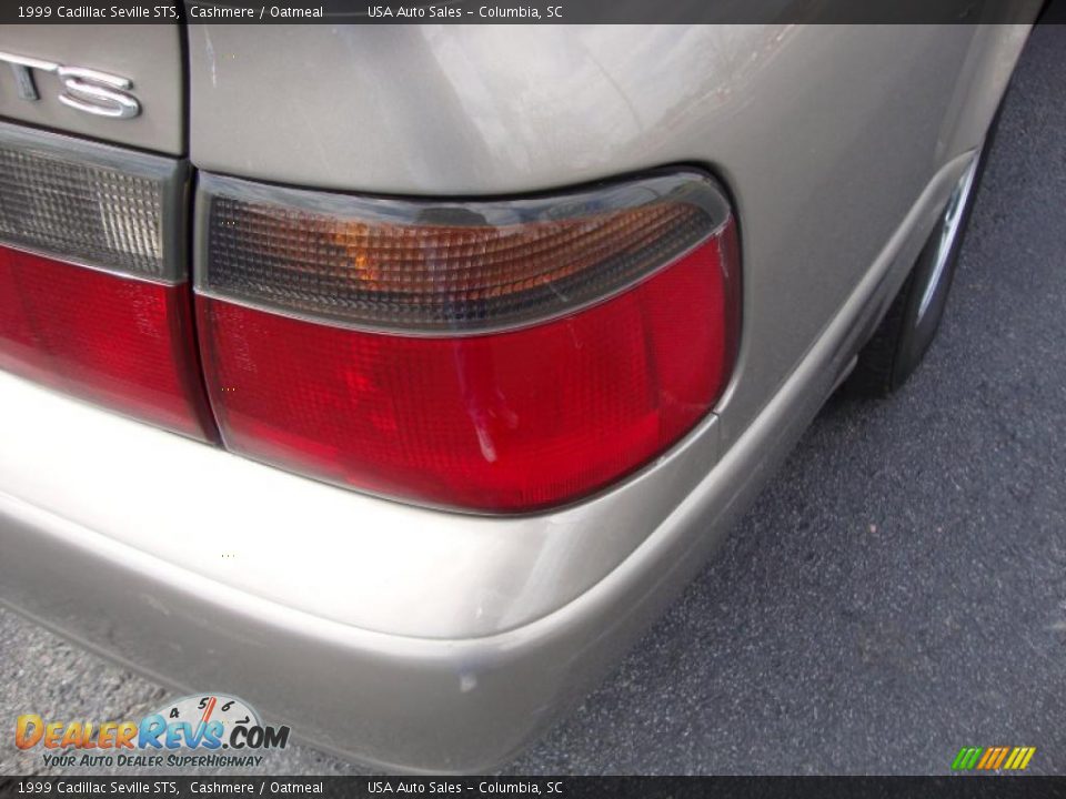 1999 Cadillac Seville STS Cashmere / Oatmeal Photo #16