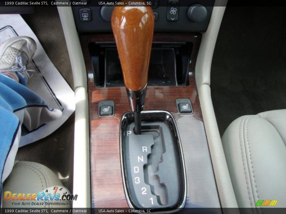 1999 Cadillac Seville STS Cashmere / Oatmeal Photo #28