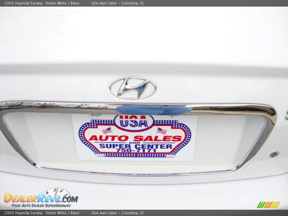 2003 Hyundai Sonata Noble White / Black Photo #16