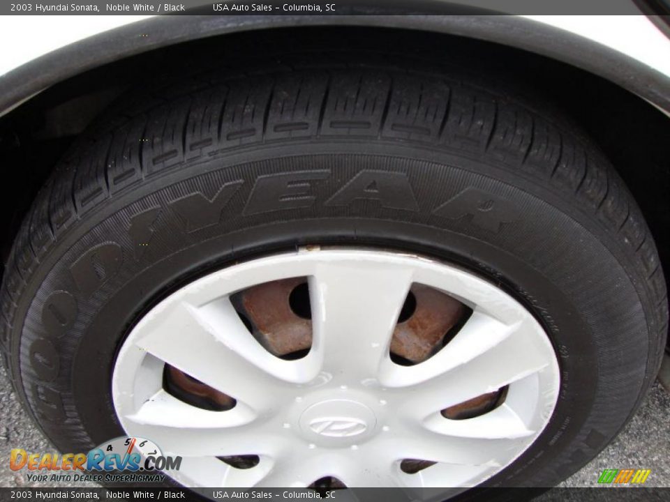 2003 Hyundai Sonata Noble White / Black Photo #18