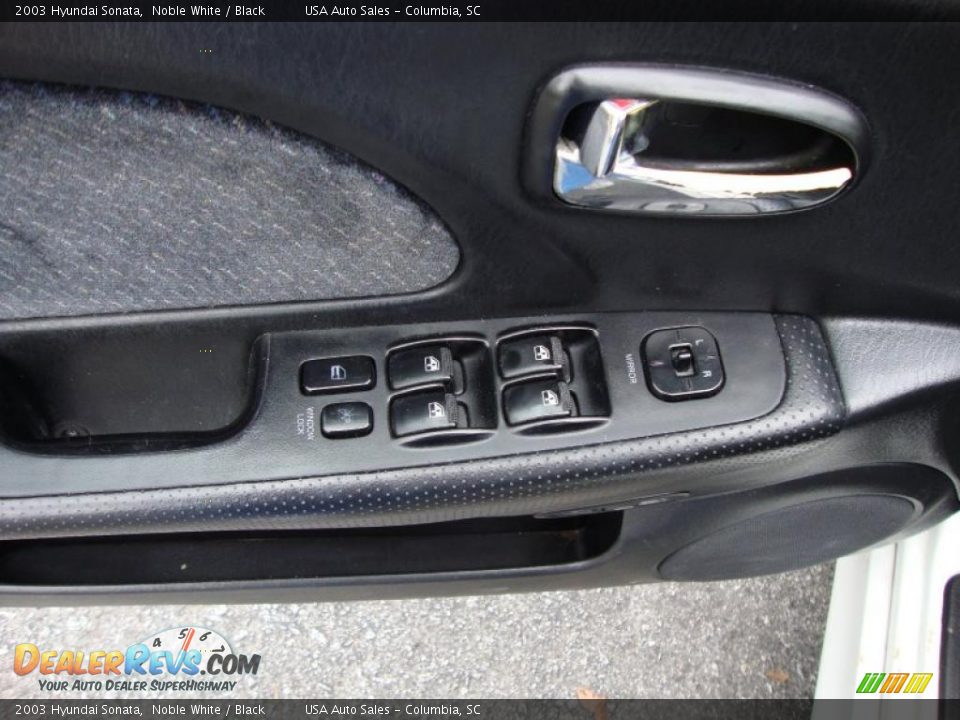 2003 Hyundai Sonata Noble White / Black Photo #21