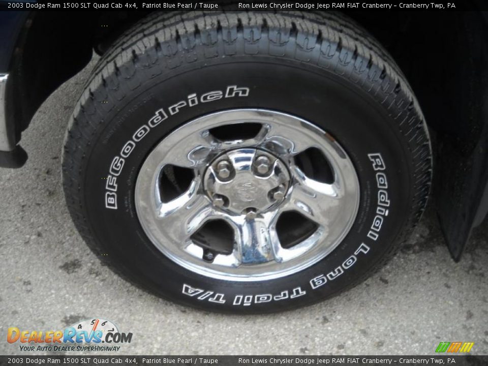 2003 Dodge Ram 1500 SLT Quad Cab 4x4 Patriot Blue Pearl / Taupe Photo #17