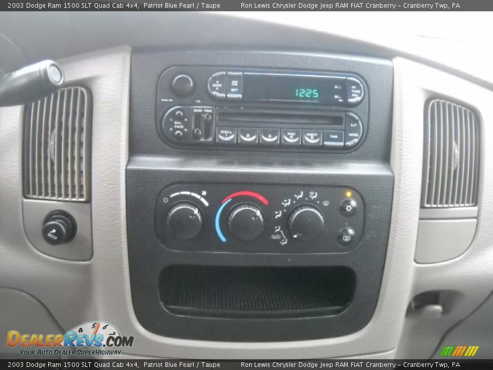 2003 Dodge Ram 1500 SLT Quad Cab 4x4 Patriot Blue Pearl / Taupe Photo #19