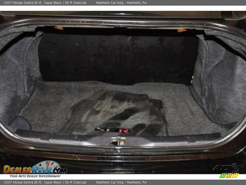 2007 Nissan Sentra SE-R Super Black / SE-R Charcoal Photo #15