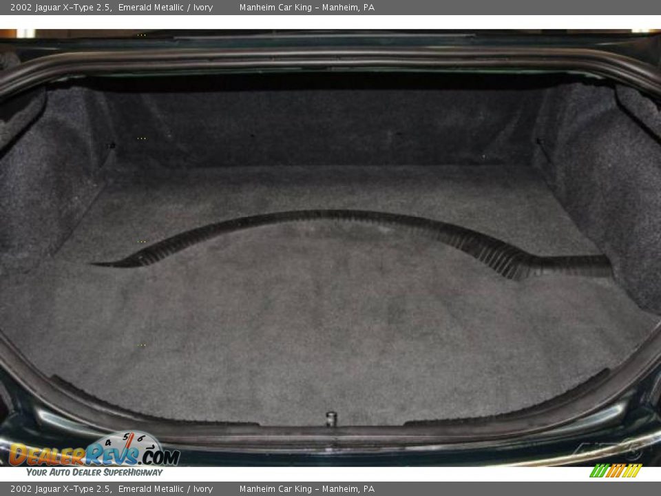 2002 Jaguar X-Type 2.5 Emerald Metallic / Ivory Photo #13