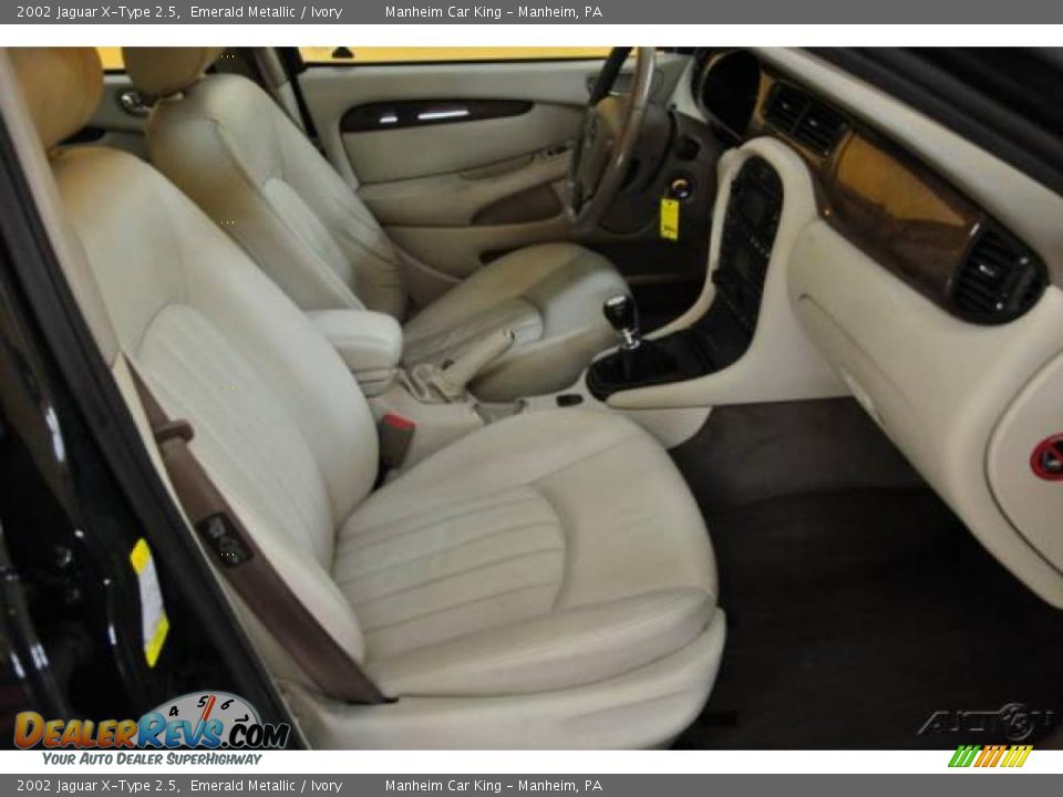 2002 Jaguar X-Type 2.5 Emerald Metallic / Ivory Photo #15
