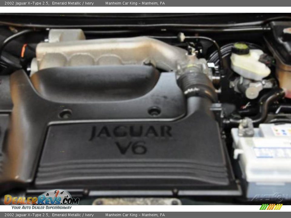 2002 Jaguar X-Type 2.5 Emerald Metallic / Ivory Photo #17