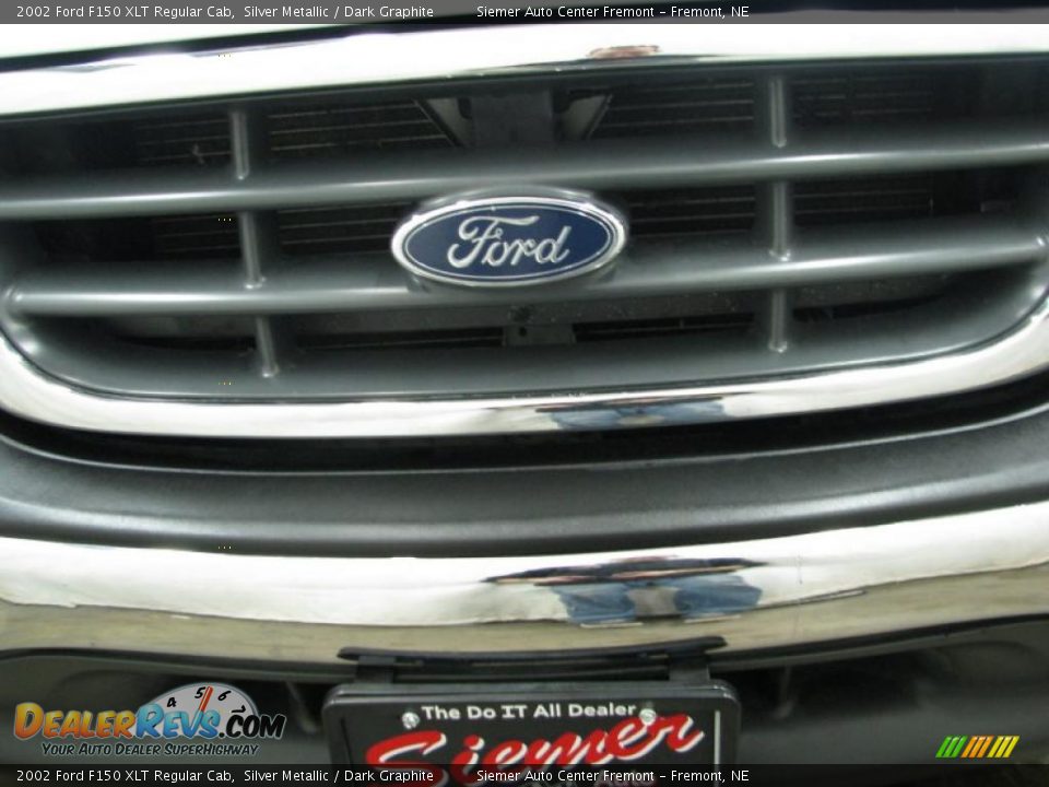 2002 Ford F150 XLT Regular Cab Silver Metallic / Dark Graphite Photo #17