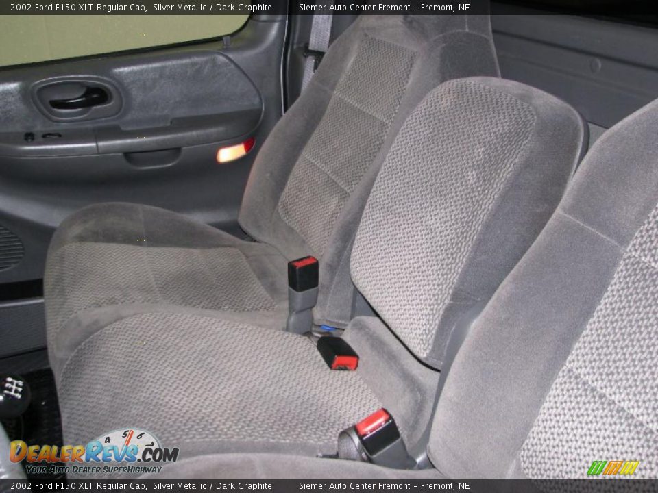2002 Ford F150 XLT Regular Cab Silver Metallic / Dark Graphite Photo #30