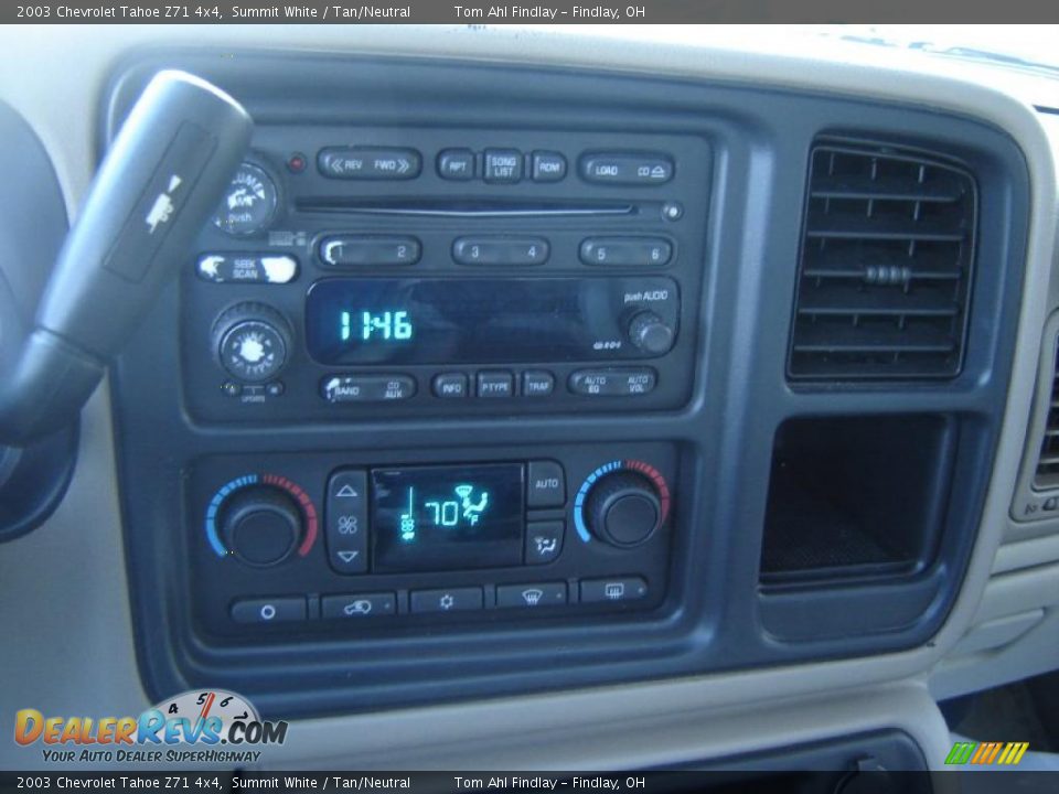 2003 Chevrolet Tahoe Z71 4x4 Summit White / Tan/Neutral Photo #22