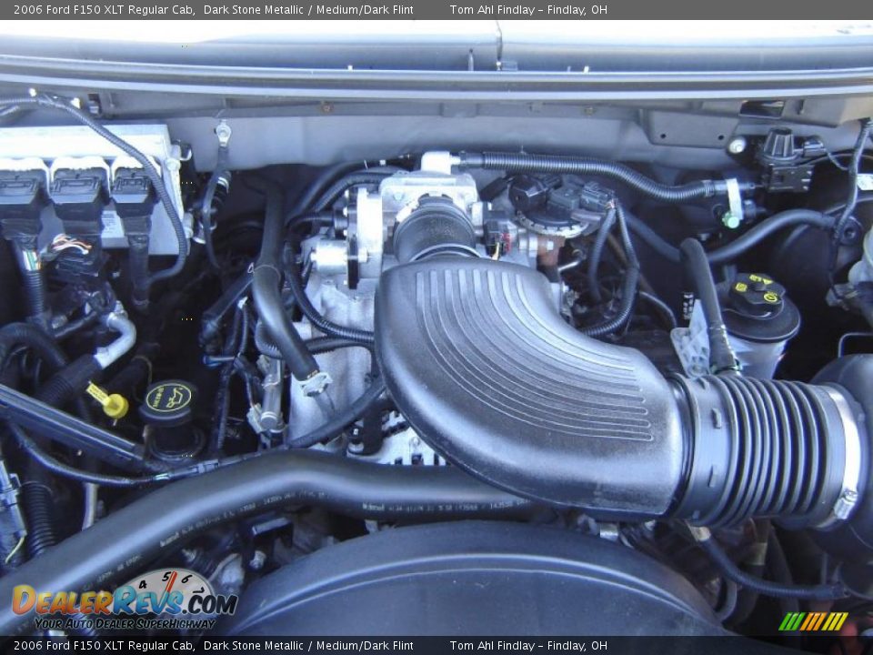 2006 Ford F150 XLT Regular Cab Dark Stone Metallic / Medium/Dark Flint Photo #12