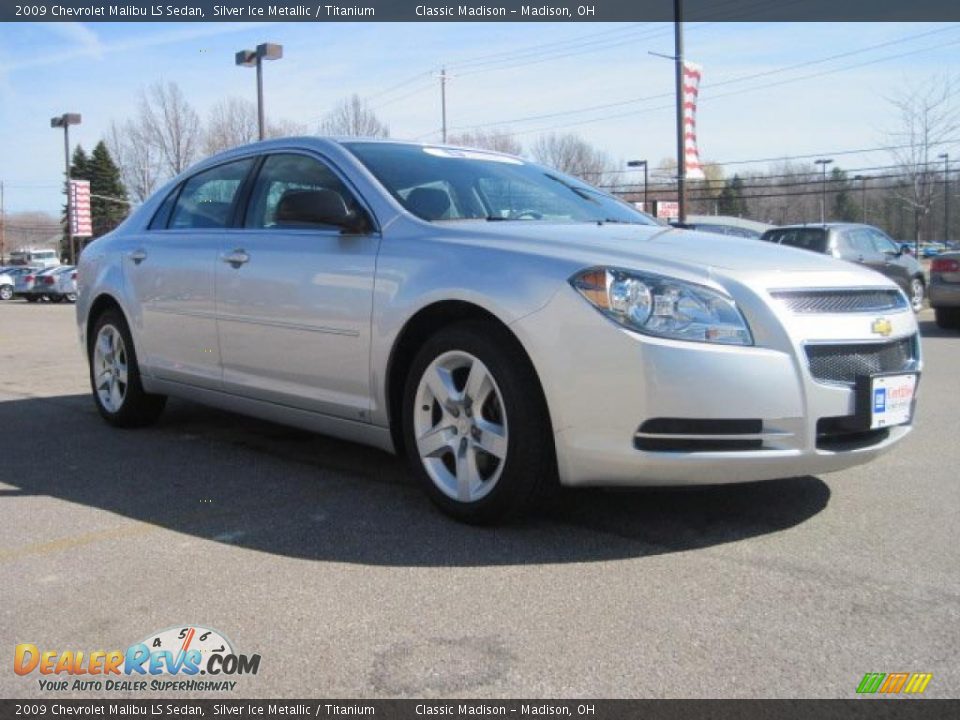 2009 Chevrolet Malibu LS Sedan Silver Ice Metallic / Titanium Photo #3