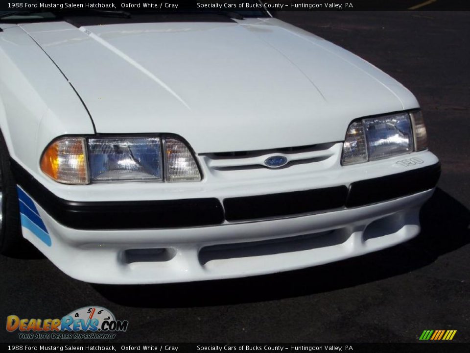 1988 Ford Mustang Saleen Hatchback Oxford White / Gray Photo #8