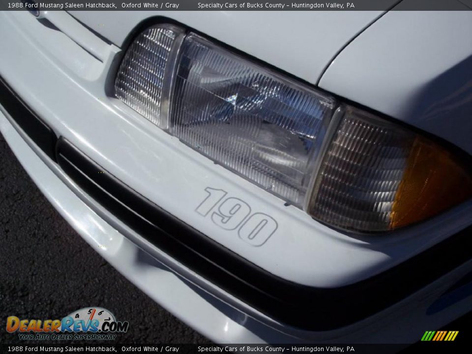 1988 Ford Mustang Saleen Hatchback Oxford White / Gray Photo #13