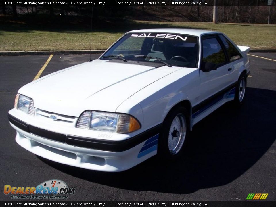 1988 Ford Mustang Saleen Hatchback Oxford White / Gray Photo #14
