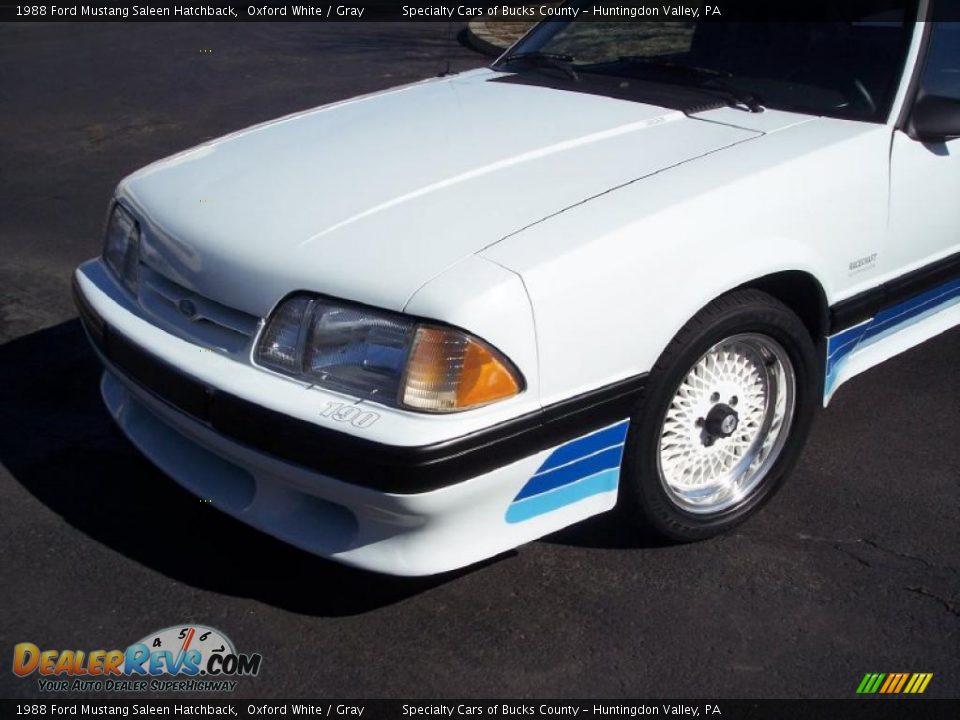 1988 Ford Mustang Saleen Hatchback Oxford White / Gray Photo #22