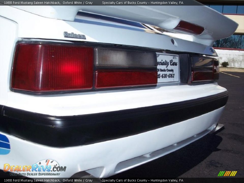 1988 Ford Mustang Saleen Hatchback Oxford White / Gray Photo #26