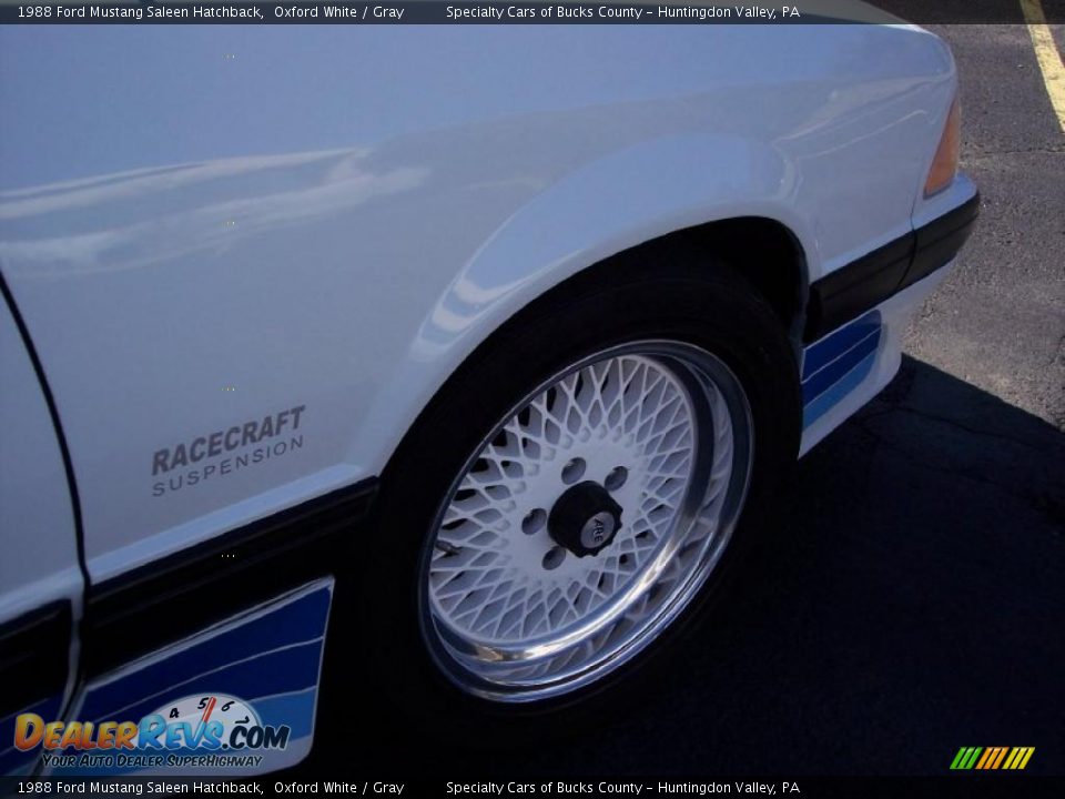 1988 Ford Mustang Saleen Hatchback Oxford White / Gray Photo #29