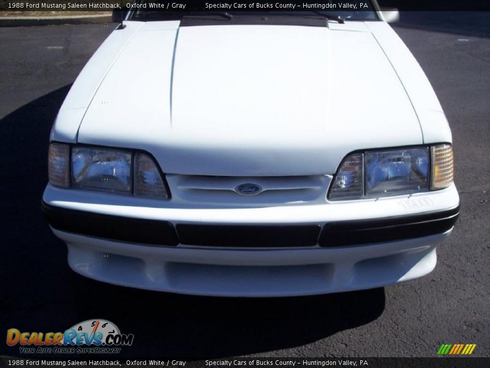 1988 Ford Mustang Saleen Hatchback Oxford White / Gray Photo #30
