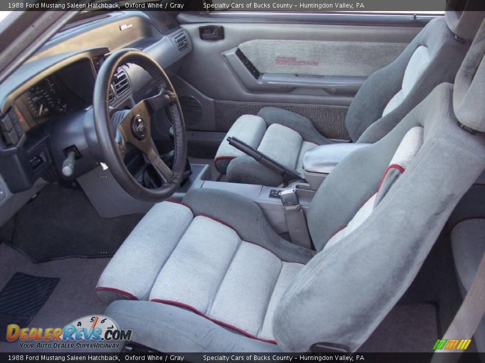 1988 Ford Mustang Saleen Hatchback Oxford White / Gray Photo #33