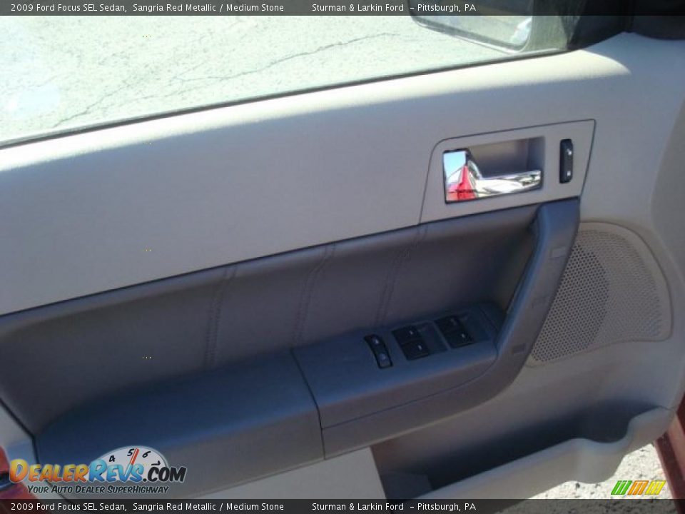 2009 Ford Focus SEL Sedan Sangria Red Metallic / Medium Stone Photo #16