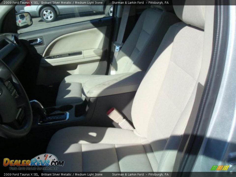 2009 Ford Taurus X SEL Brilliant Silver Metallic / Medium Light Stone Photo #7