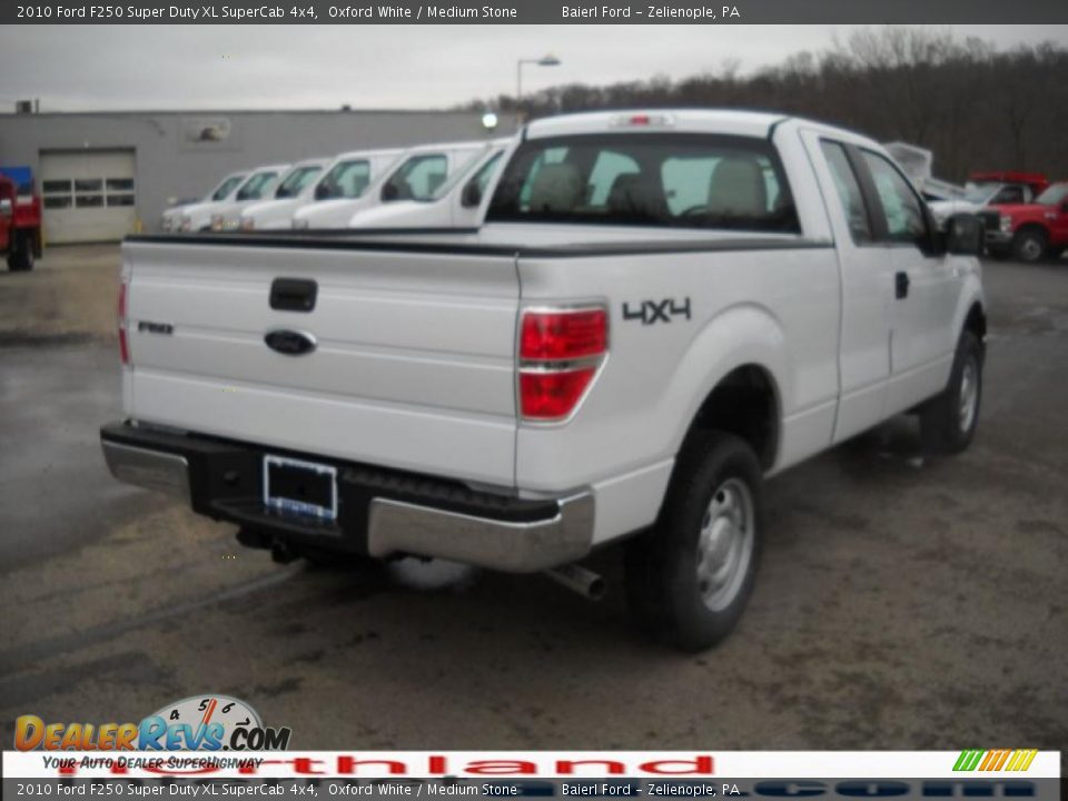 2010 Ford F250 Super Duty XL SuperCab 4x4 Oxford White / Medium Stone Photo #6