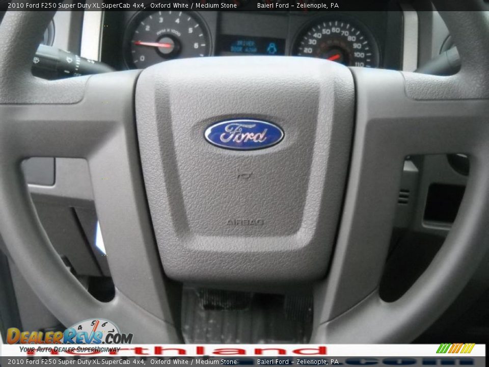 2010 Ford F250 Super Duty XL SuperCab 4x4 Oxford White / Medium Stone Photo #19