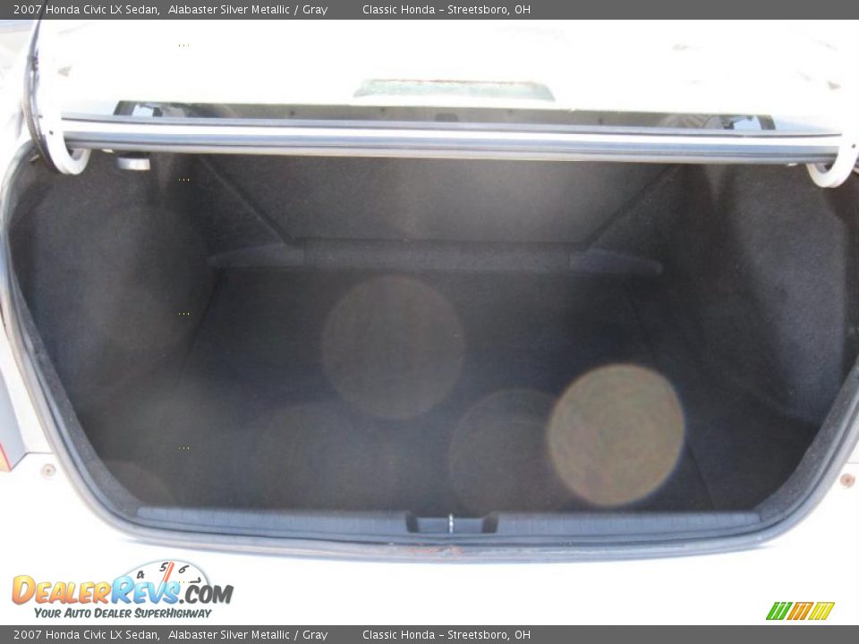 2007 Honda Civic LX Sedan Alabaster Silver Metallic / Gray Photo #11