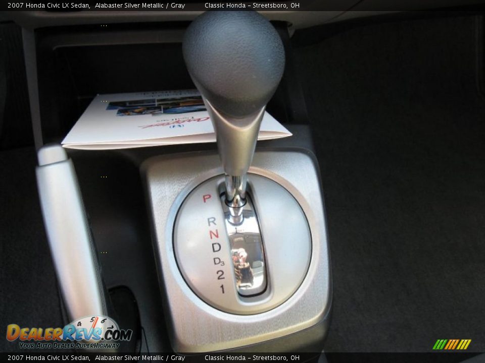 2007 Honda Civic LX Sedan Alabaster Silver Metallic / Gray Photo #19