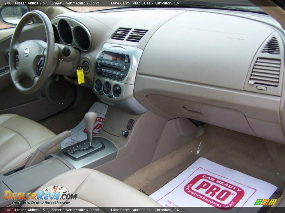 2003 Nissan Altima 2.5 S Sheer Silver Metallic / Blond Photo #6