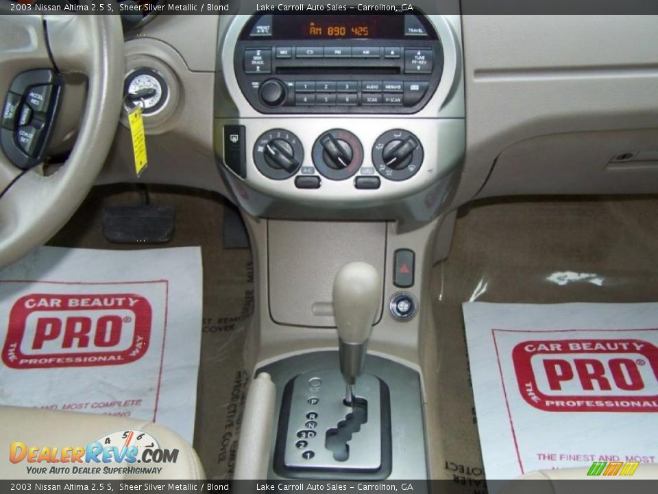2003 Nissan Altima 2.5 S Sheer Silver Metallic / Blond Photo #23