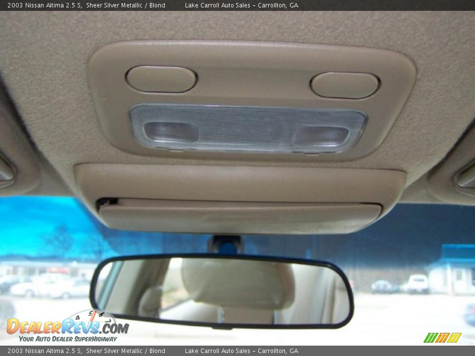 2003 Nissan Altima 2.5 S Sheer Silver Metallic / Blond Photo #24
