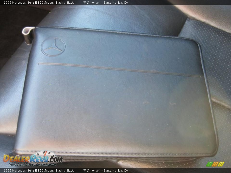 1996 Mercedes-Benz E 320 Sedan Black / Black Photo #16