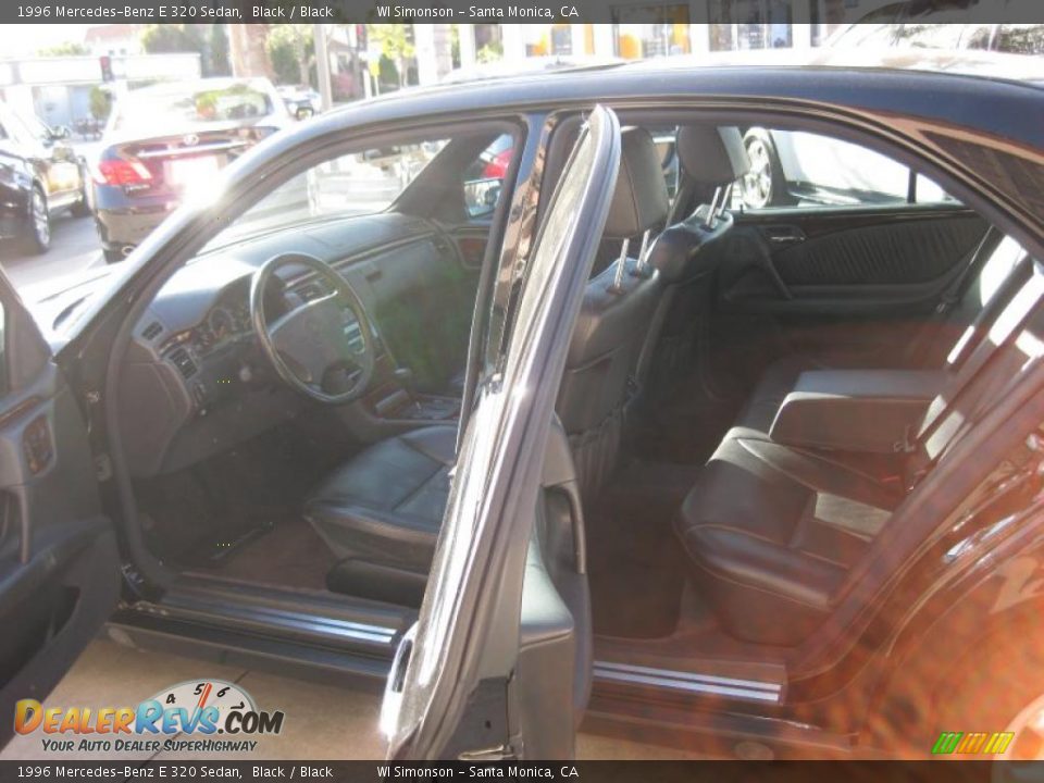 1996 Mercedes-Benz E 320 Sedan Black / Black Photo #26