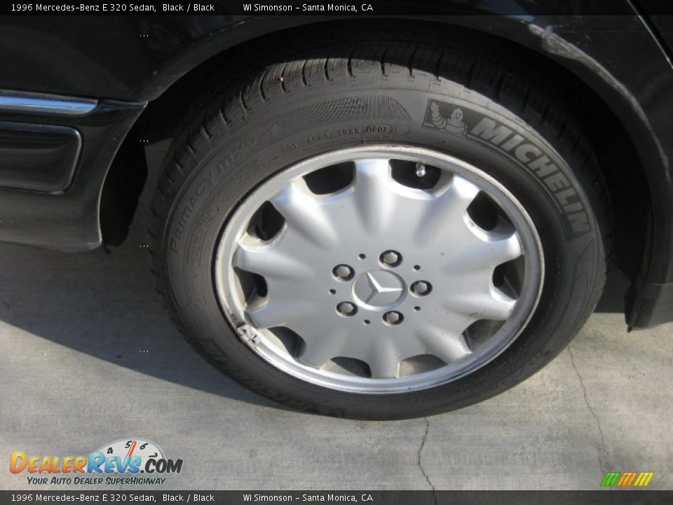 1996 Mercedes-Benz E 320 Sedan Black / Black Photo #31