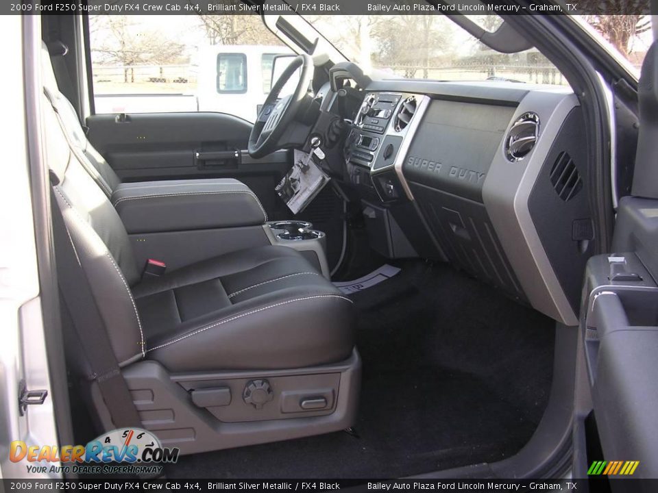 2009 Ford F250 Super Duty FX4 Crew Cab 4x4 Brilliant Silver Metallic / FX4 Black Photo #7