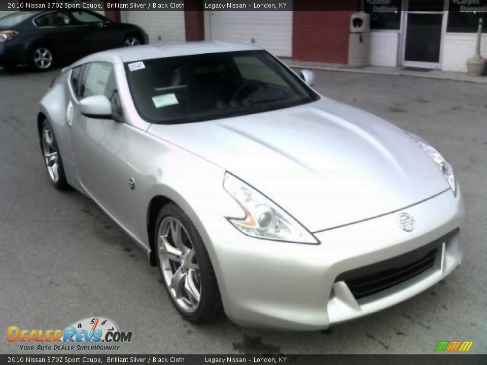 2010 Nissan 370Z Sport Coupe Brilliant Silver / Black Cloth Photo #3