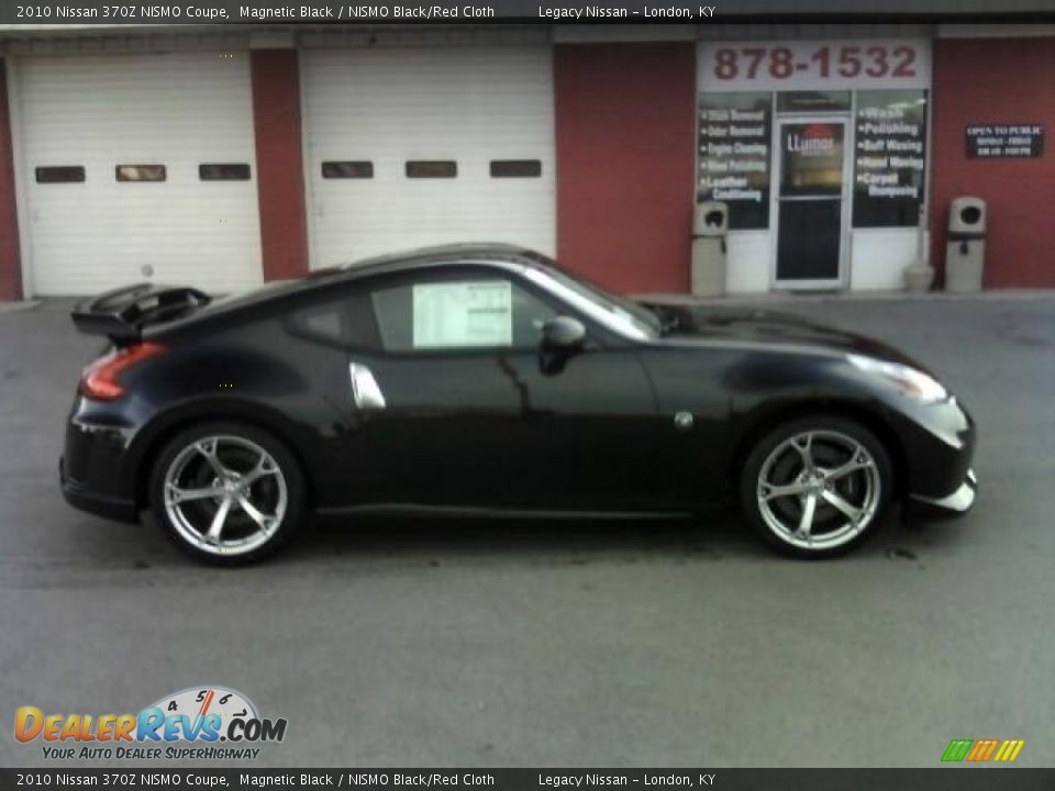 2010 Nissan 370Z NISMO Coupe Magnetic Black / NISMO Black/Red Cloth Photo #4