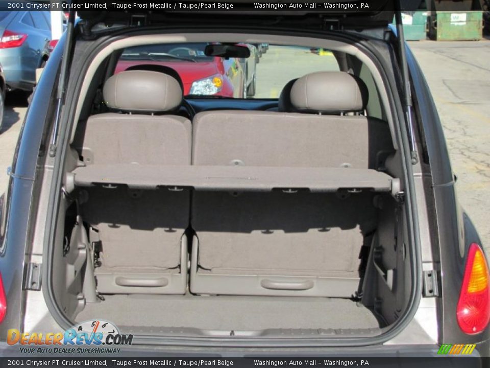 2001 Chrysler PT Cruiser Limited Taupe Frost Metallic / Taupe/Pearl Beige Photo #18