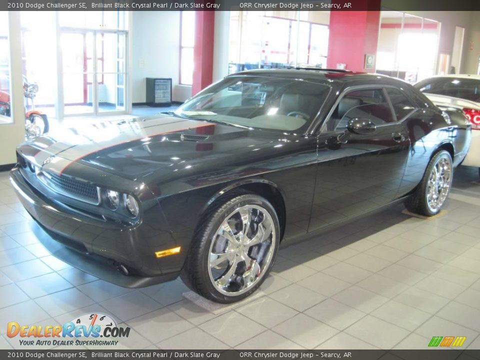 2010 Dodge Challenger SE Brilliant Black Crystal Pearl / Dark Slate Gray Photo #2