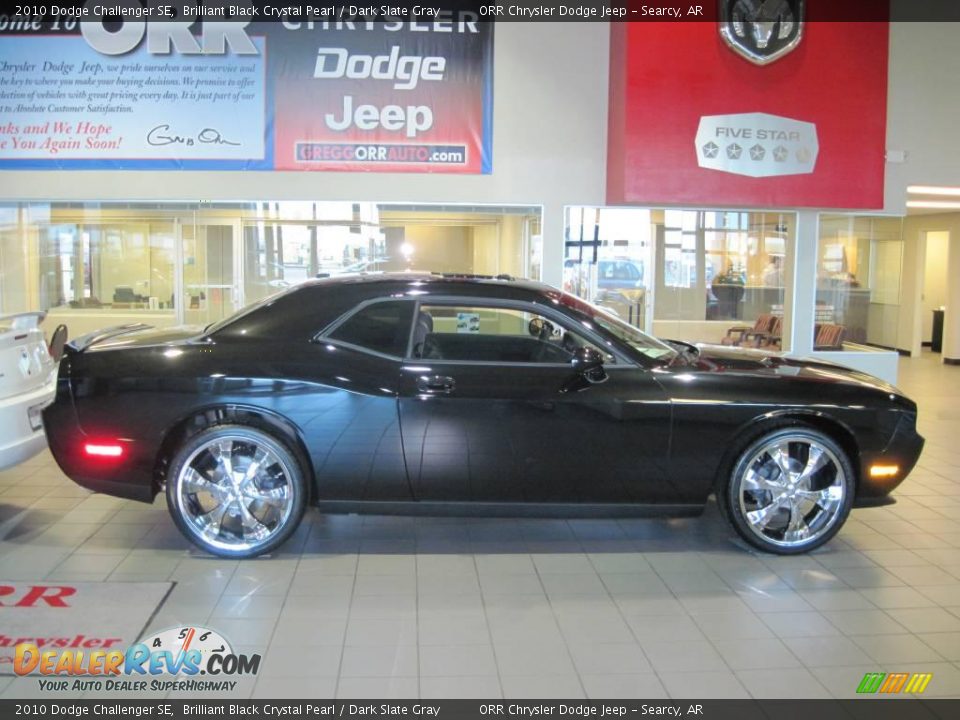 2010 Dodge Challenger SE Brilliant Black Crystal Pearl / Dark Slate Gray Photo #4