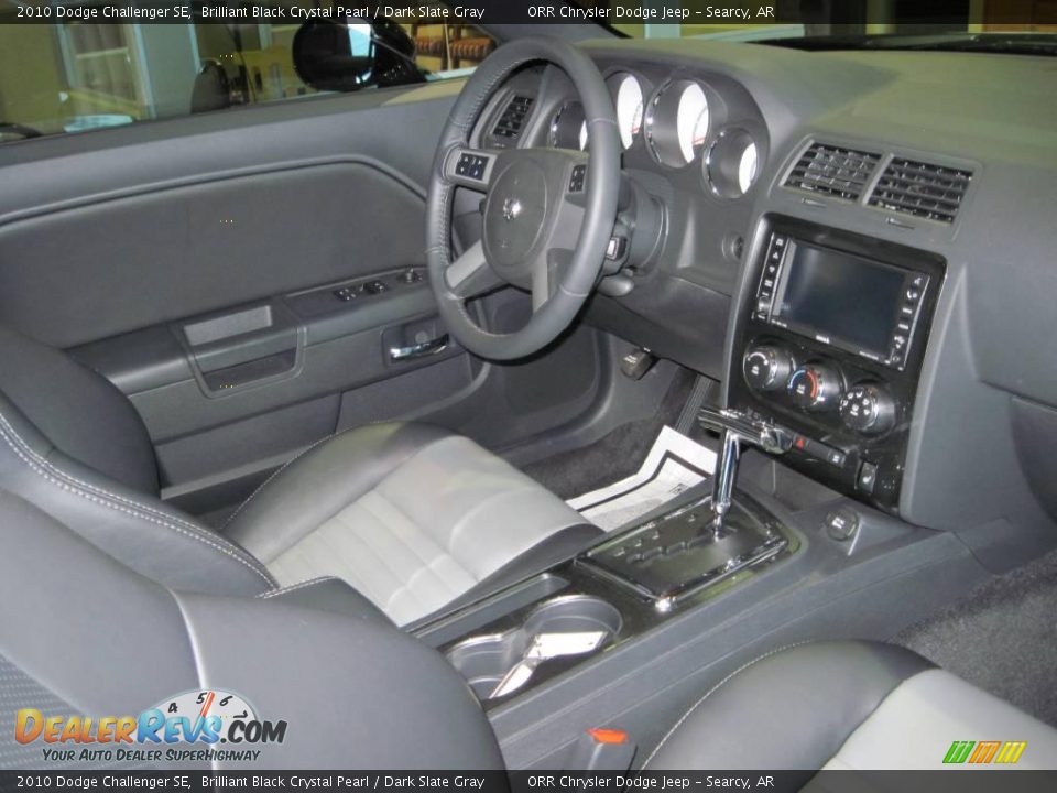 2010 Dodge Challenger SE Brilliant Black Crystal Pearl / Dark Slate Gray Photo #10