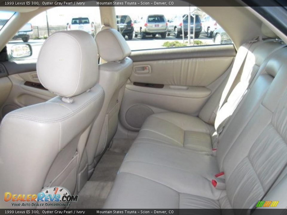 1999 Lexus ES 300 Oyster Gray Pearl / Ivory Photo #9