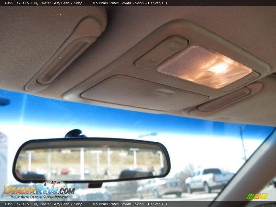1999 Lexus ES 300 Oyster Gray Pearl / Ivory Photo #18