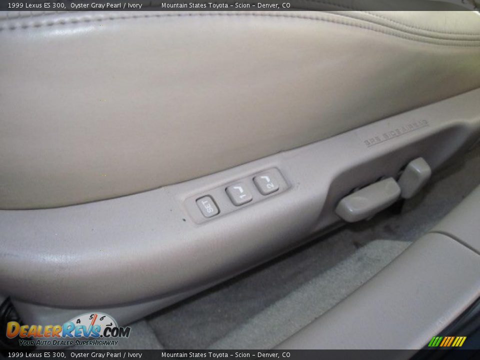 1999 Lexus ES 300 Oyster Gray Pearl / Ivory Photo #24